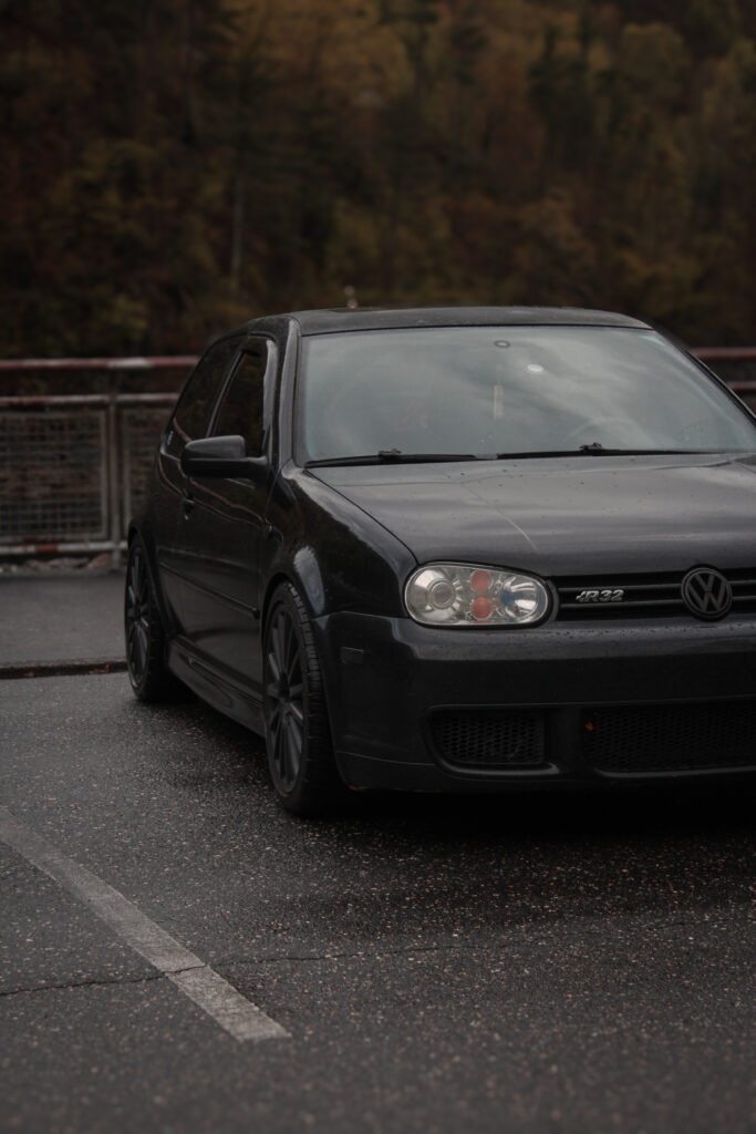 2004 Volkswagen Golf R32