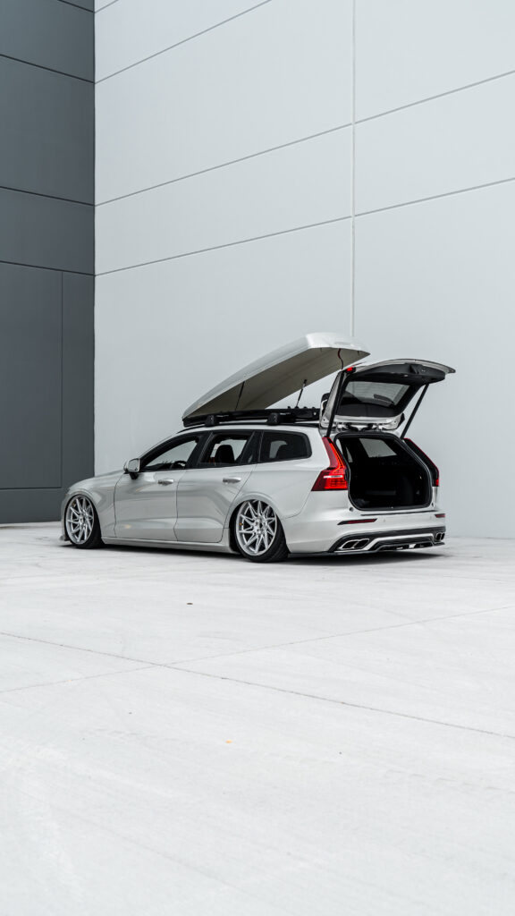 2020 Volvo V60