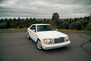 1994 Mercedes-Benz E320