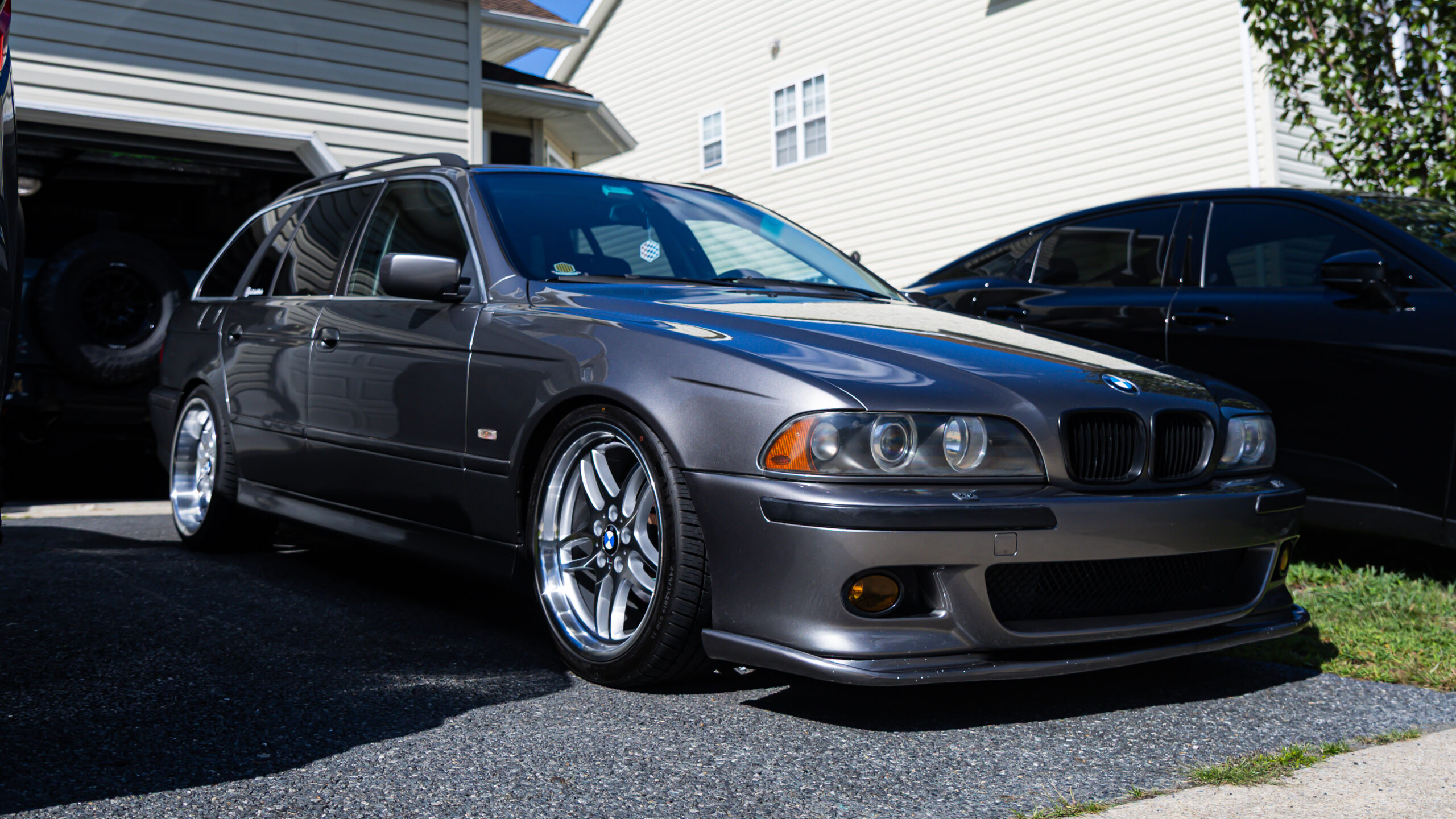 2003 BMW 525i