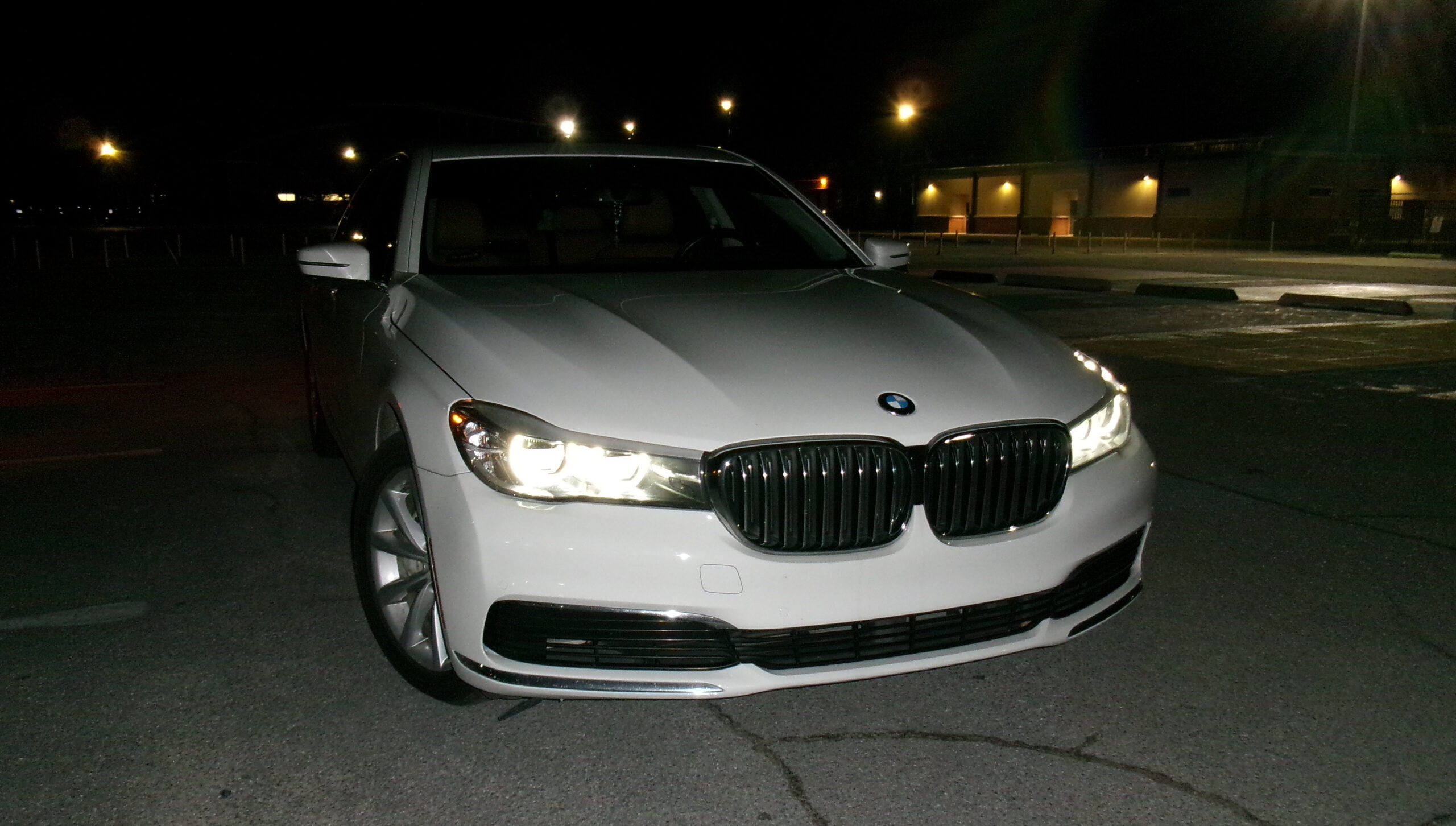 2019 BMW 740i