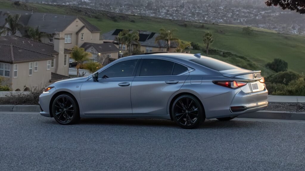 2024 Lexus ES 300