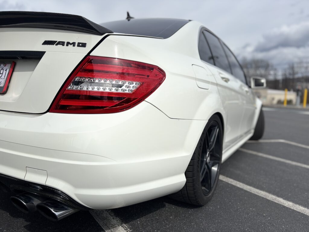 2010 Mercedes-Benz C63 AMG